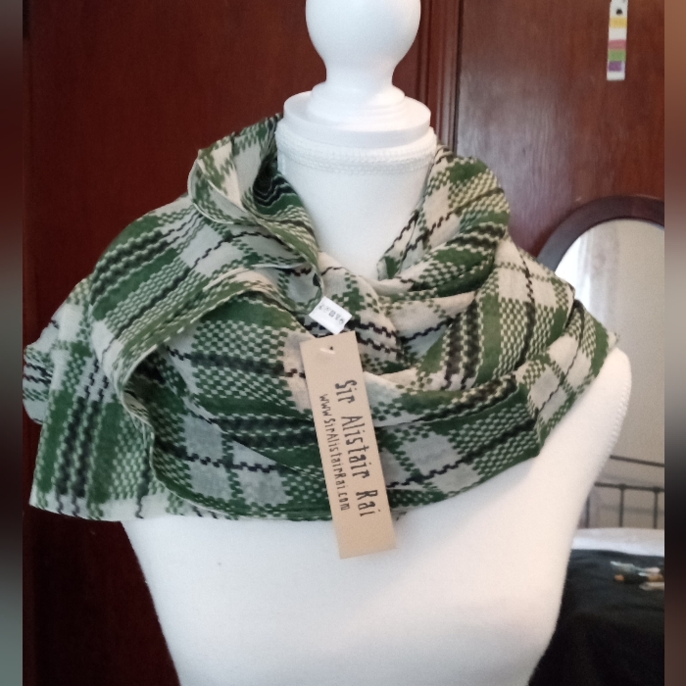 Nwt Green Scarf